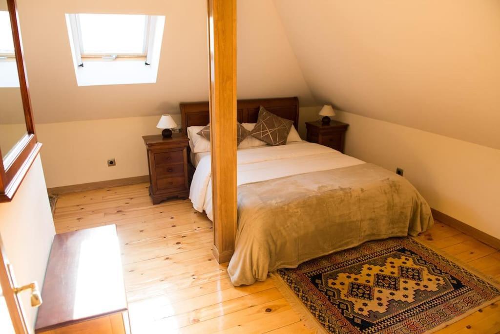 Chalet De 5 Habitaciones En La Sierra De Madrid El Olivo De Miraflores ミラフローレス・デ・ラ・シエラ エクステリア 写真