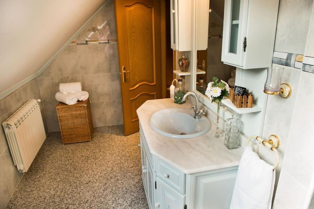 Chalet De 5 Habitaciones En La Sierra De Madrid El Olivo De Miraflores ミラフローレス・デ・ラ・シエラ エクステリア 写真