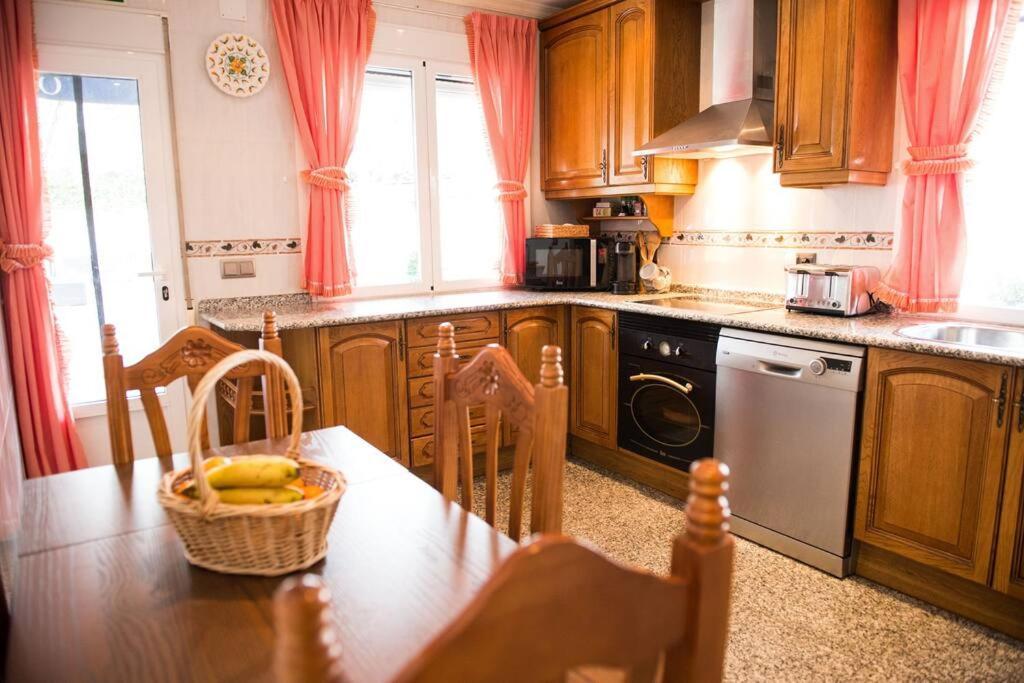 Chalet De 5 Habitaciones En La Sierra De Madrid El Olivo De Miraflores ミラフローレス・デ・ラ・シエラ エクステリア 写真